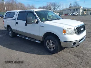 2008 Ford F-150 XLT z VIN 1FTPW14548FC02289, wystawiony jako IAAI lot #41286337 z przebiegiem 116 645 mil mil oraz . Historia ofert i sprzedaży dostępna na DreamBid. Obrazek 1.