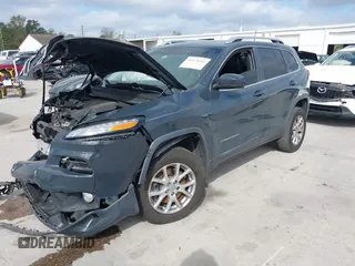 2018 Jeep Cherokee Latitude Plus with VIN 1C4PJMLX8JD603977, listed as a IAAI auction lot 41571092 with 113,554 mi miles and . Bid and sale history available at DreamBid. Image 17.