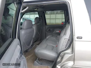 1998 Chevrolet Tahoe with VIN 1GNEK13R4WJ346417, listed as a IAAI auction lot 41390436 with 184,094 mi miles. Bid and sale history available at carsss.com. Image 8.