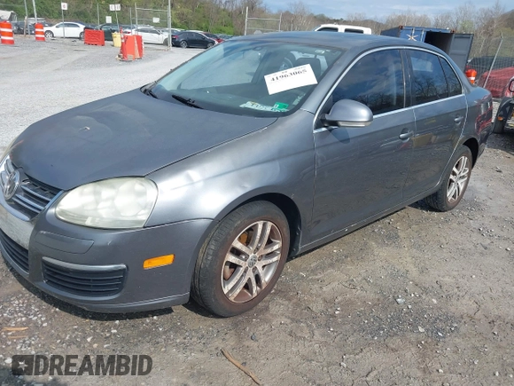 2005 Volkswagen Jetta Sedan 2.5L with VIN 3VWSG71K35M617763, listed as a IAAI auction lot 41963065 with 200,915 mi miles. Bid and sale history available at carsss.com. Image 17.