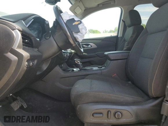 2021 Chevrolet Traverse LT Cloth z VIN 1GNEVGKW6MJ166824, wystawiony jako Copart lot #57511345 z przebiegiem Nie podano mil oraz Czysty tytuł • Clean title. Historia ofert i sprzedaży dostępna na DreamBid. Obrazek 7.