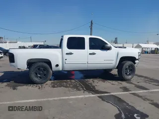 2011 Chevrolet Silverado 1500 LT with VIN 3GCPCSEA1BG296020, listed as a IAAI auction lot 41825565 with 225,006 mi miles and . Bid and sale history available at DreamBid. Image 14.
