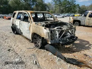 2017 GMC Yukon SLT with VIN 1GKS1BKC1HR275140, listed as a Copart auction lot 47983015 with Not Provided miles and Non Repairable. Bid and sale history available at carsss.com. Image 12.