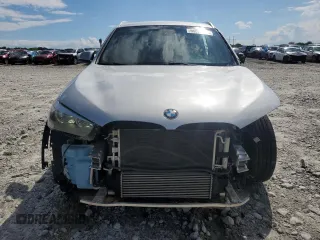 2018 BMW X1 sDrive28i z VIN WBXHU7C39J3F04591, wystawiony jako Copart lot #56824545 z przebiegiem 62 990 mil mil oraz Szkody całkowita. Historia ofert i sprzedaży dostępna na DreamBid. Obrazek 5.