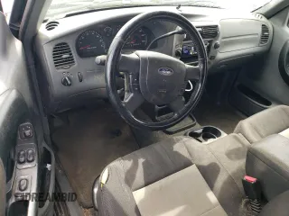 2005 Ford Ranger XLT z VIN 1FTZR45E65PA93596, wystawiony jako Copart lot #54162995 z przebiegiem 168 574 mil mil oraz Nie do naprawy • Non repairable. Historia ofert i sprzedaży dostępna na DreamBid. Obrazek 8.