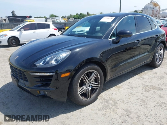 2015 Porsche Macan S with VIN WP1AB2A53FLB68323, listed as a IAAI auction lot 42121576 with 102,031 mi miles. Bid and sale history available at carsss.com. Image 17.