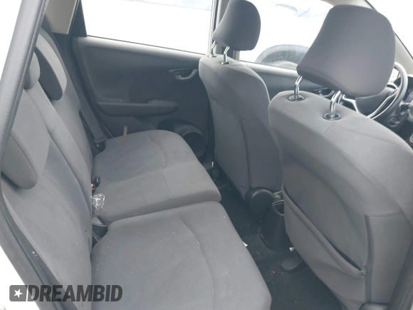 2013 Honda Fit with VIN JHMGE8H30DC067178, listed as a IAAI auction lot 41498926 with 121,036 mi miles. Bid and sale history available at carsss.com. Image 8.