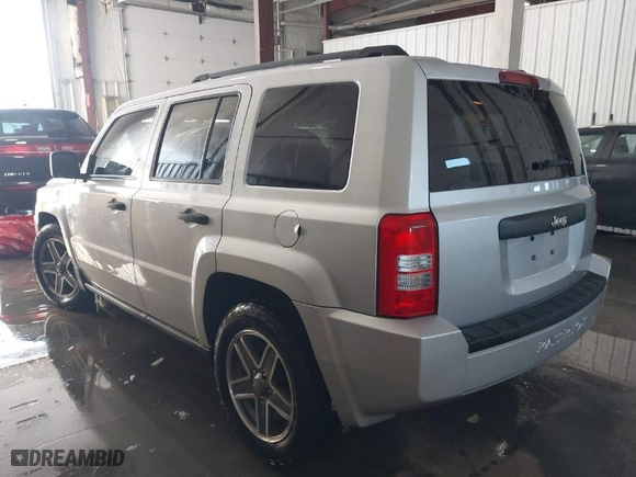 2009 Jeep Patriot Sport with VIN 1J4FT28BX9D160194, listed as a IAAI auction lot 41253940 with 104,339 mi miles. Bid and sale history available at carsss.com. Image 3.