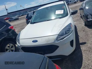 2022 Ford Escape SE с VIN 1FMCU9G61NUA61014, выставлен на аукционе IAAI как лот 42300004 с пробегом 182 352 миль миль и . История ставок и продаж доступна на DreamBid. Изображение 12.