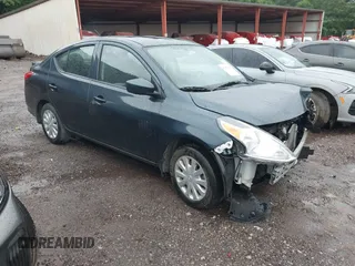 2017 Nissan Versa SV с VIN 3N1CN7APXHL891595, выставлен на аукционе IAAI как лот 42381695 с пробегом 52 746 миль миль и . История ставок и продаж доступна на DreamBid. Изображение 1.