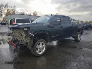 2022 GMC Sierra 3500HD AT4 z VIN 1GT49VEY3NF151387, wystawiony jako Copart lot #79386364 z przebiegiem 70 409 mil mil oraz Szkoda całkowita • Salvage title. Historia ofert i sprzedaży dostępna na DreamBid. Obrazek 1.