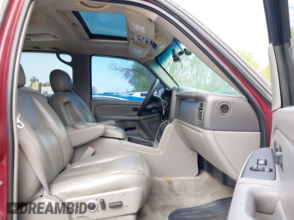 2005 Chevrolet Tahoe LT с VIN 1GNEK13T05R236749, выставлен на аукционе IAAI как лот 42070371 с пробегом 215 428 миль миль и . История ставок и продаж доступна на DreamBid. Изображение 5.