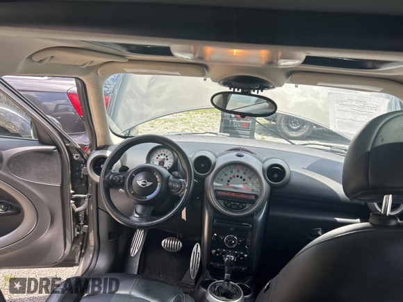 2012 MINI Countryman S с VIN WMWZC5C58CWL60215, выставлен на аукционе Copart как лот 63710935 с пробегом 127 673 миль миль и Чистый • Clean title. История ставок и продаж доступна на DreamBid. Изображение 9.