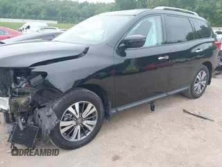 2017 Nissan Pathfinder Platinum with VIN 5N1DR2MM4HC611235, listed as a IAAI auction lot 42203255 with 20,772 mi miles and . Bid and sale history available at DreamBid. Image 18.