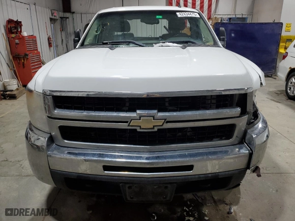 2008 Chevrolet Silverado 3500HD SRW LT w/1LT with VIN 1GCHK33698F167903, listed as a Copart auction lot 42434475 with NaN miles and Clean Title. Bid and sale history available at carsss.com. Image 5.