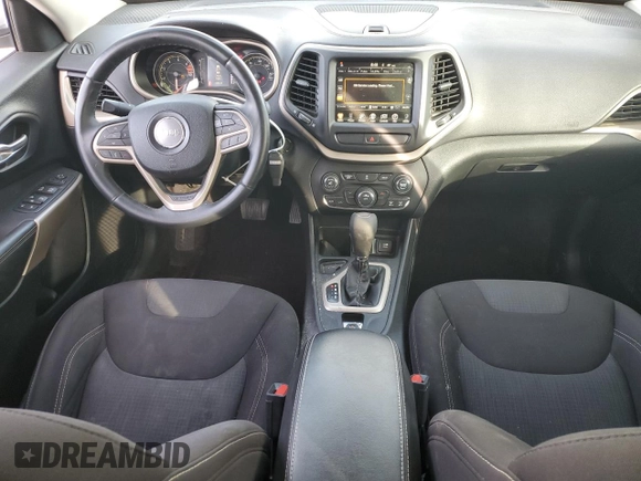 2017 Jeep Cherokee Latitude с VIN 1C4PJLCB5HW596077, выставлен на аукционе Copart как лот 54083925 с пробегом 81 209 миль миль и Списание • Salvage title. История ставок и продаж доступна на DreamBid. Изображение 8.