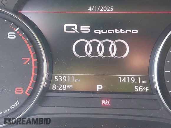 2020 Audi Q5 Premium z VIN WA1ANAFY2L2046974, wystawiony jako IAAI lot #41933942 z przebiegiem 53 911 mil mil oraz . Historia ofert i sprzedaży dostępna na DreamBid. Obrazek 16.