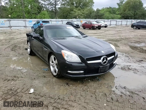 2012 Mercedes-Benz SLK 350 z VIN WDDPK5HA9CF008205, wystawiony jako Copart lot #55739275 z przebiegiem 157 538 mil mil oraz Szkoda całkowita • Salvage title. Historia ofert i sprzedaży dostępna na DreamBid. Obrazek 13.
