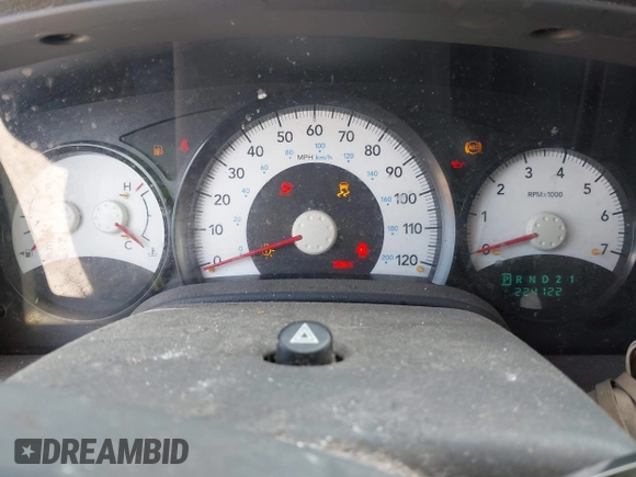 2005 Dodge Durango SXT with VIN 1D4HB38N15F574886, listed as a IAAI auction lot 42274183 with 224,122 mi miles and . Bid and sale history available at DreamBid. Image 7.