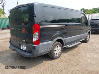 2015 Ford Transit XL z VIN 1FMZK1YM7FKA38364, wystawiony jako IAAI lot #42359342 z przebiegiem 164 544 mil mil oraz . Historia ofert i sprzedaży dostępna na DreamBid. Obrazek 4.