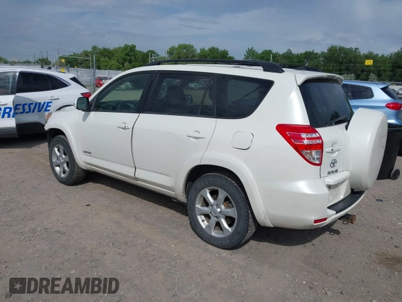 2012 Toyota RAV4 Limited z VIN JTMDF4DV5C5058092, wystawiony jako IAAI lot #42322172 z przebiegiem 216 601 mil mil oraz . Historia ofert i sprzedaży dostępna na DreamBid. Obrazek 3.