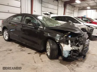 2015 Ford Fusion SE with VIN 1FA6P0H74F5100207, listed as a IAAI auction lot 41835009 with 95,557 mi miles. Bid and sale history available at carsss.com. Image 1.