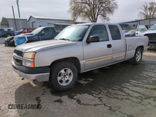 2004 Chevrolet Silverado 1500 Work Truck with VIN 2GCEC19V441126311, listed as a Copart auction lot 50166425 with 256,598 mi miles and Salvage Title. Bid and sale history available at carsss.com. Image 1.