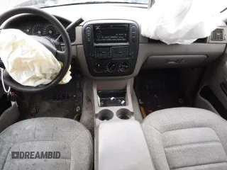2003 Ford Explorer XLS z VIN 1FMZU72K23ZB43952, wystawiony jako Copart lot #52150285 z przebiegiem 161 828 mil mil oraz Szkody całkowita. Historia ofert i sprzedaży dostępna na DreamBid. Obrazek 8.