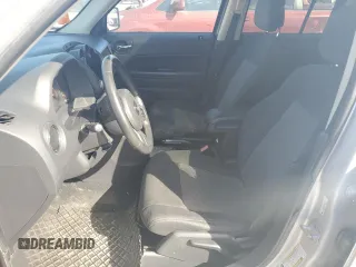 2011 Jeep Patriot Sport with VIN 1J4NF1GB6BD141811, listed as a Copart auction lot 77320484 with 123,966 mi miles and Salvage Title. Bid and sale history available at DreamBid. Image 7.