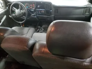 2005 Chevrolet Silverado 1500 with VIN 1GCEK19V55E207854, listed as a Copart auction lot 45152015 with 283,106 mi miles and Clean Title. Bid and sale history available at DreamBid. Image 8.