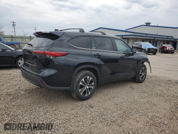 2022 Toyota Highlander XLE z VIN 5TDHZRBH5NS584920, wystawiony jako Copart lot #54503915 z przebiegiem 24 535 mil mil oraz Szkoda całkowita • Salvage title. Historia ofert i sprzedaży dostępna na DreamBid. Obrazek 3.