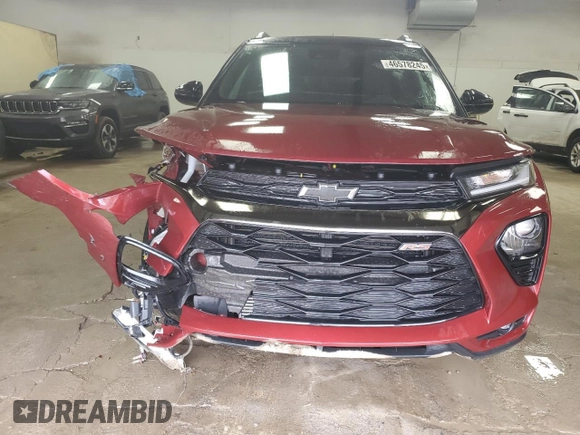 2023 Chevrolet TrailBlazer RS with VIN KL79MUSL0PB036275, listed as a Copart auction lot 46578245 with 26,879 mi miles and Salvage Title. Bid and sale history available at DreamBid. Image 5.