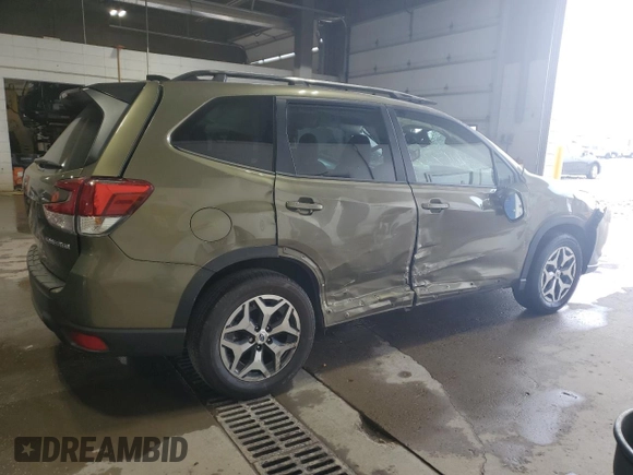 2024 Subaru Forester Premium with VIN JF2SKACC1RH408781, listed as a Copart auction lot 57173055 with 29,947 mi miles and Salvage title. Bid and sale history available at DreamBid. Image 3.