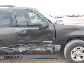 2006 Ford Explorer XLS with VIN 1FMEU62E86UA43780, listed as a IAAI auction lot 42067835 with 165,455 mi miles and . Bid and sale history available at DreamBid. Image 6.