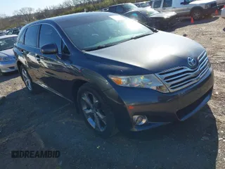 2010 Toyota Venza with VIN 4T3ZK3BB0AU031277, listed as a IAAI auction lot 41822977 with 97,075 mi miles. Bid and sale history available at carsss.com. Image 1.