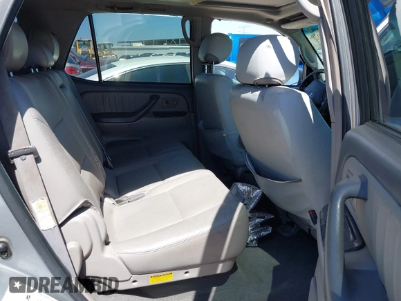2003 Toyota Sequoia Limited with VIN 5TDBT48A03S174298, listed as a IAAI auction lot 42142636 with 218,560 mi miles and . Bid and sale history available at DreamBid. Image 8.