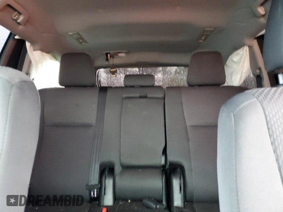 2018 Toyota Highlander LE z VIN 5TDBZRFH3JS871179, wystawiony jako Copart lot #59553235 z przebiegiem 130 069 mil mil oraz Szkoda całkowita • Salvage title. Historia ofert i sprzedaży dostępna na DreamBid. Obrazek 10.