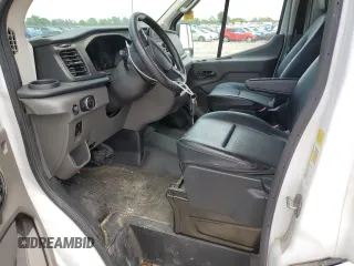 2021 Ford Transit Cargo с VIN 1FTBR1X89MKA53998, выставлен на аукционе Copart как лот 59292575 с пробегом 85 472 миль миль и Списание • Salvage title. История ставок и продаж доступна на DreamBid. Изображение 7.