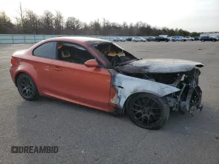 2011 BMW 1 Series M z VIN WBSUR9C57BVP76367, wystawiony jako Copart lot #48887725 z przebiegiem Nie podano mil oraz Szkody całkowita. Historia ofert i sprzedaży dostępna na DreamBid. Obrazek 4.