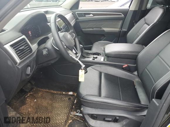 2022 Volkswagen Atlas SE with VIN 1V2HR2CA1NC526036, listed as a Copart auction lot 60133505 with 52,365 mi miles and Salvage title. Bid and sale history available at DreamBid. Image 7.