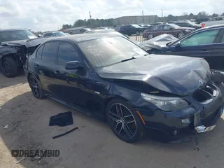 2008 BMW 5 Series 550i with VIN WBANW535X8CT52695, listed as a IAAI auction lot 41524377 with 159,971 mi miles. Bid and sale history available at carsss.com. Image 1.