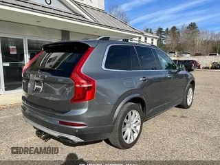 2016 Volvo XC90 T6 Momentum z VIN YV4A22PK0G1024382, wystawiony jako IAAI lot #41911391 z przebiegiem 204 824 mil mil oraz . Historia ofert i sprzedaży dostępna na DreamBid. Obrazek 4.