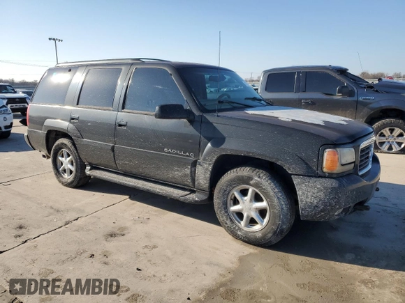1999 Cadillac Escalade z VIN 1GYEK13R7XR402243, wystawiony jako Copart lot #43269935 z przebiegiem 231 465 mil mil oraz Czysty tytuł • Clean title. Historia ofert i sprzedaży dostępna na DreamBid. Obrazek 4.