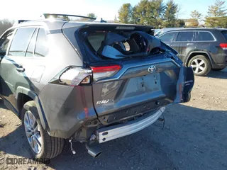 2022 Toyota RAV4 Limited with VIN 2T3N1RFV0NW254112, listed as a IAAI auction lot 41295016 with 22,211 mi miles. Bid and sale history available at carsss.com. Image 18.