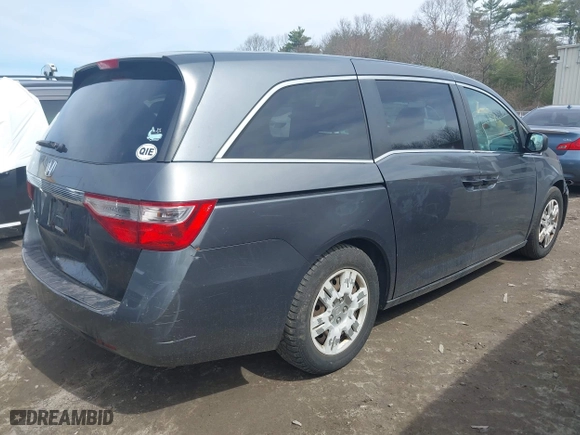 2011 Honda Odyssey LX with VIN 5FNRL5H23BB020474, listed as a IAAI auction lot 41971005 with 155,341 mi miles. Bid and sale history available at carsss.com. Image 4.