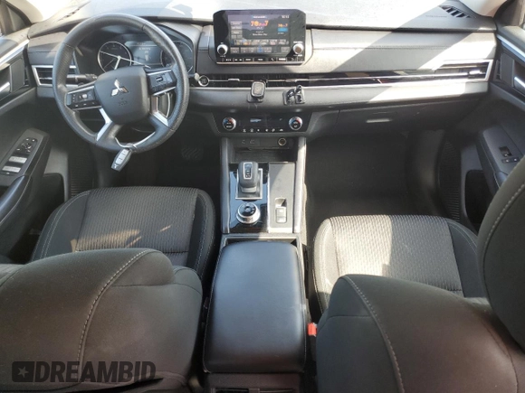 2023 Mitsubishi Outlander ES z VIN JA4J3TA80PZ028429, wystawiony jako Copart lot #51299855 z przebiegiem 158 266 mil mil oraz Szkoda całkowita • Salvage title. Historia ofert i sprzedaży dostępna na DreamBid. Obrazek 8.