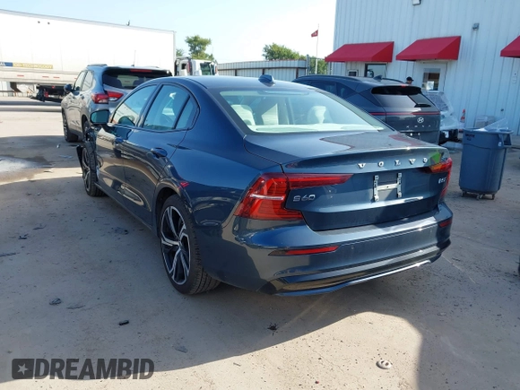 2024 Volvo S60 Core Dark Theme with VIN 7JRL12TKXRG295195, listed as a IAAI auction lot 42616001 with 37,540 mi miles and . Bid and sale history available at DreamBid. Image 3.