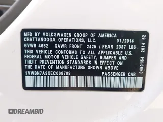 2014 Volkswagen Passat SE z VIN 1VWBN7A3XEC068708, wystawiony jako IAAI lot #42439517 z przebiegiem 144 563 mil mil oraz . Historia ofert i sprzedaży dostępna na DreamBid. Obrazek 9.