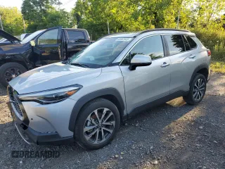 2022 Toyota Corolla Cross XLE with VIN 7MUDAAAG5NV013353, listed as a Copart auction lot 65987845 with 32,664 mi miles and Non repairable. Bid and sale history available at DreamBid. Image 1.