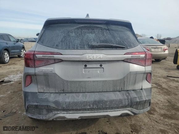 2023 Kia Seltos LX with VIN KNDEPCAA6P7430790, listed as a Copart auction lot 42344635 with 22,560 mi miles and Salvage Title. Bid and sale history available at carsss.com. Image 6.